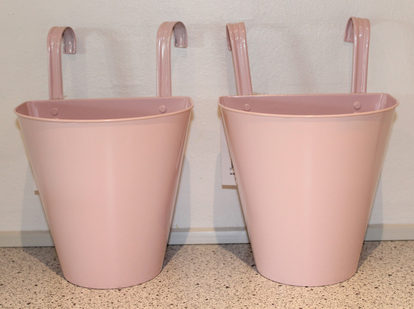2 stk. lyserøde altanpotter til ophæng